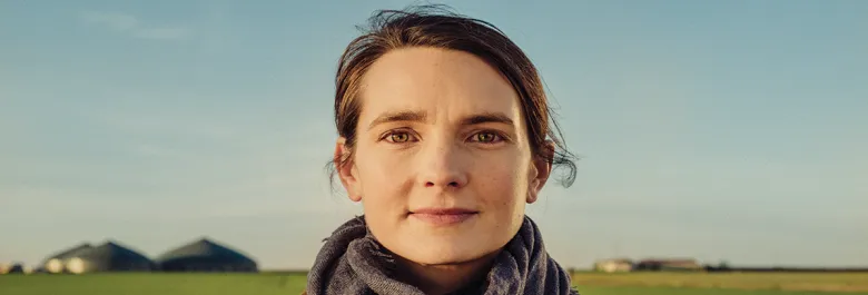 Portrait d'une agricultrice.