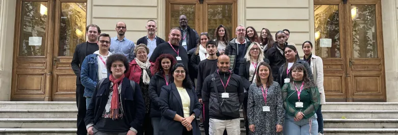 Photo de groupe des participants.