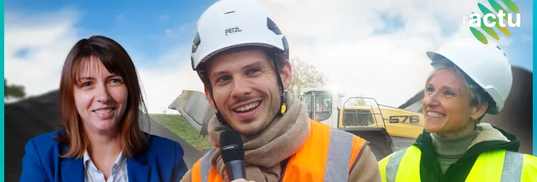 Bastien aux côtés de deux femmes pour les interviewer sur le terrain.