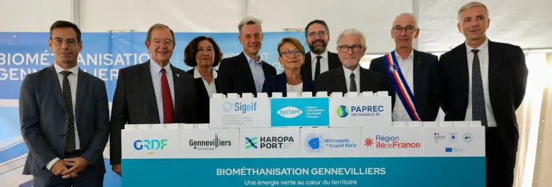 Pose de la première pierre à Gennevilliers