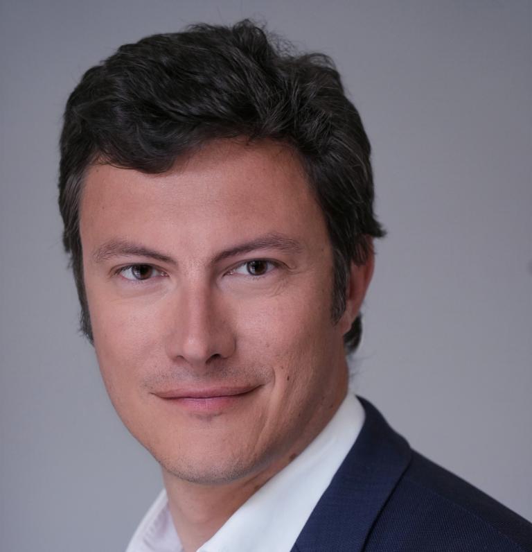 Nicolas Deloge, directeur Réseaux de la CRE. Portrait de Nicolas Deloge, directeur Réseaux de la CRE.