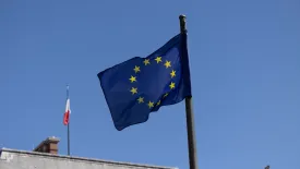 Drapeau européen dans le ciel